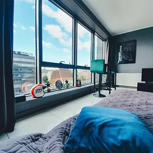 https://apartament-view-wrocaw-center.hotelswroclaw.com