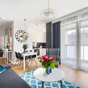 https://luxury-apartament-in-the-center.warsawhotelspoland.com